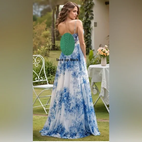 Elegant Blue Floral Strapless Dress - Picture 3 of 7